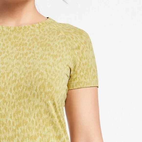 ATHLETA Momentum Allure Lemon Lime Animal Print Tee XXS - Picture 3 of 14